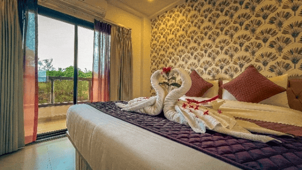 Room Stay: With Food and Amusement Park